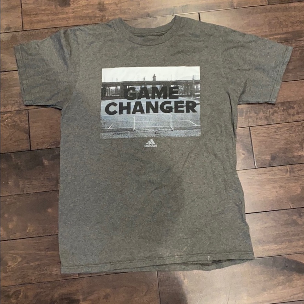 Adidas men’s medium tshirt